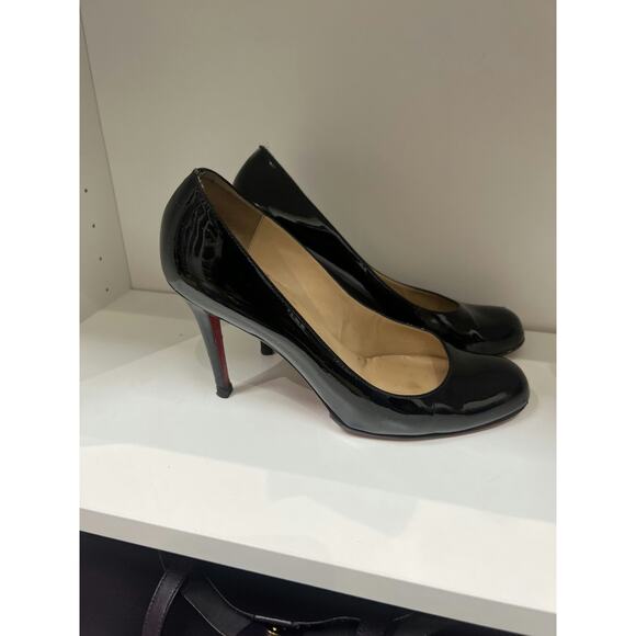 Christian Louboutin Black Patent Leather Pumps - Size 39.5 - Picture 4 of 6
